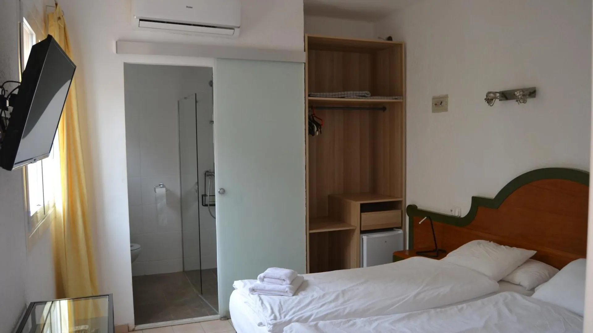 Guest house Flor Amistad Peguera Spain